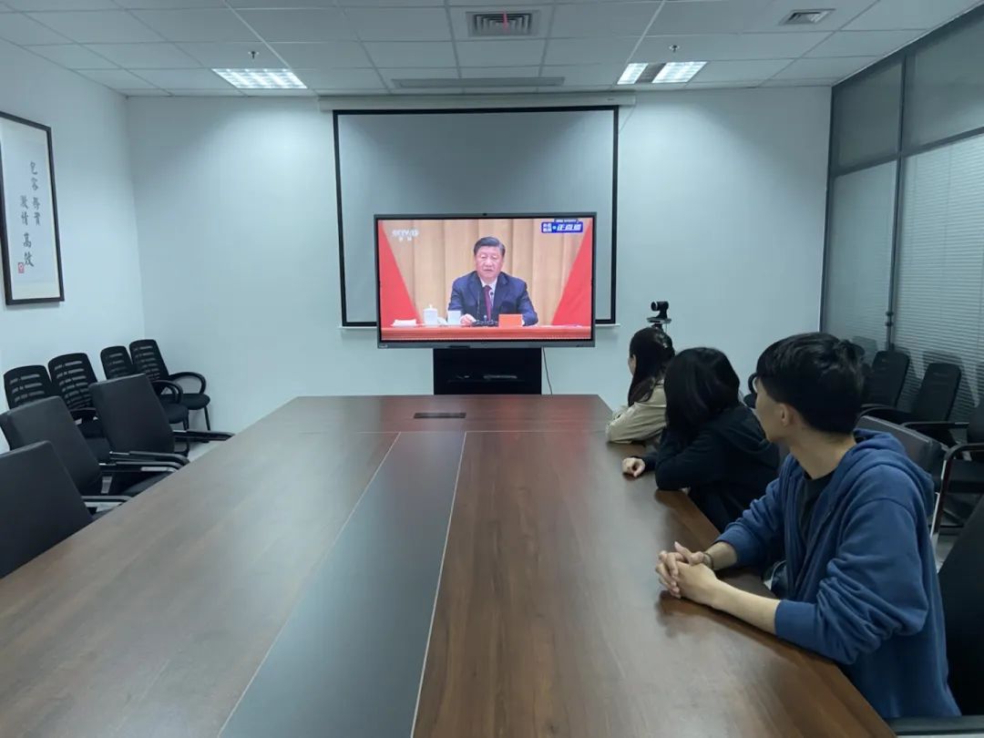 e731fc397f9f560665c3d587b408c80.jpg e731fc397f9f560665c3d587b408c80.jpg